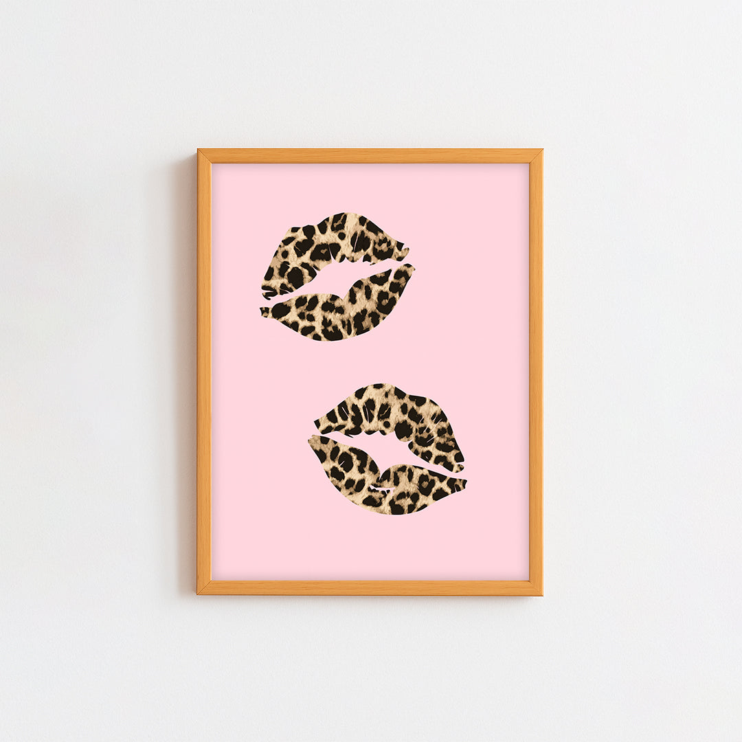 Leopard Lips Frame