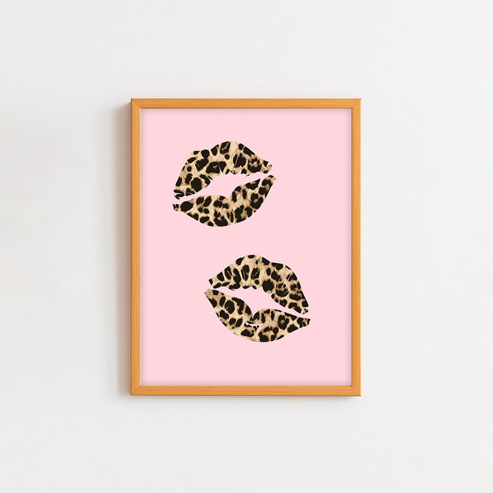 Leopard Lips Frame