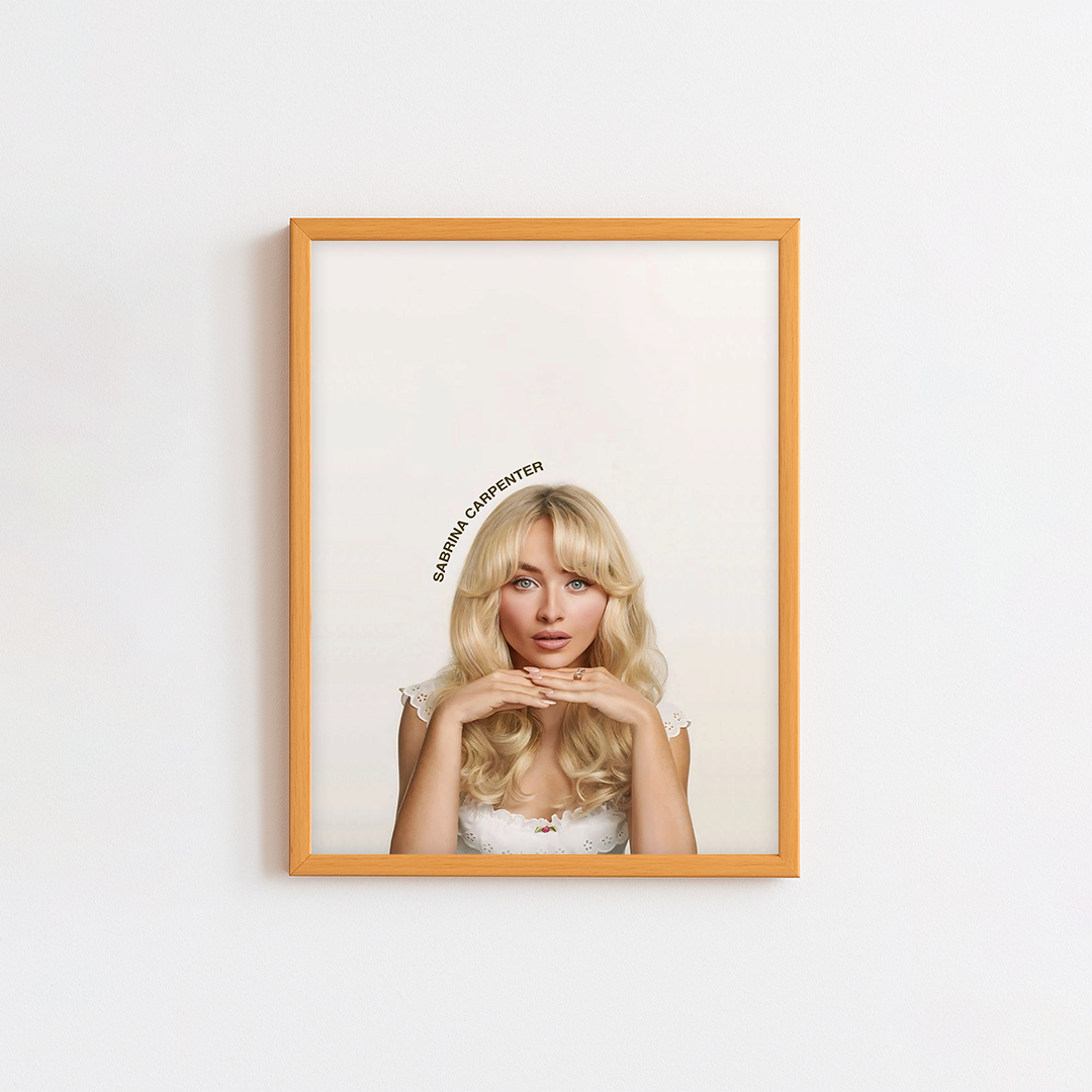 Sabrina Carpenter - 1 Frame